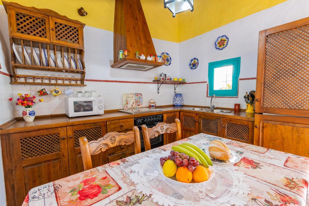 Casa Rosa, Con Encanto Y Piscina Climatizada فريجيليانا المظهر الخارجي الصورة
