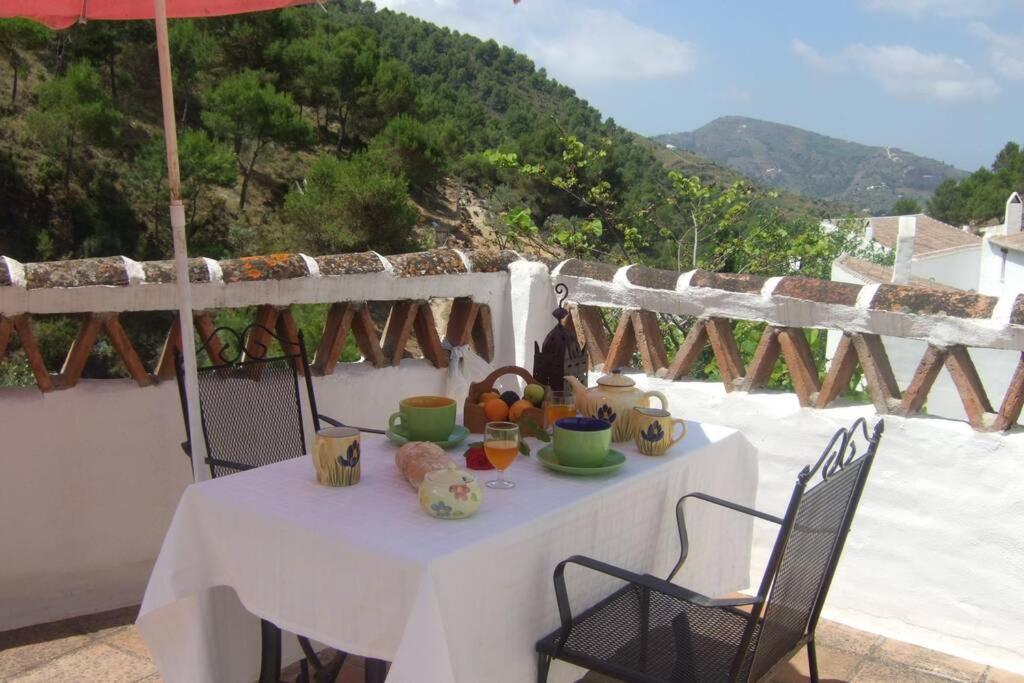 Casa Rosa, Con Encanto Y Piscina Climatizada فريجيليانا المظهر الخارجي الصورة